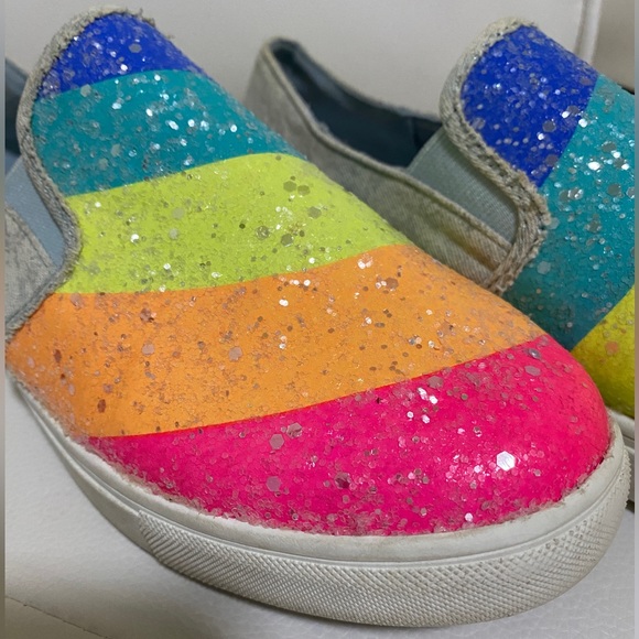 JoJo Siwa rainbow striped slip-on Spring Summer shoes Size 4.5 - Picture 4 of 5
